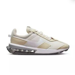 New without box Womens Nike Air Max Pre-Day Shoe